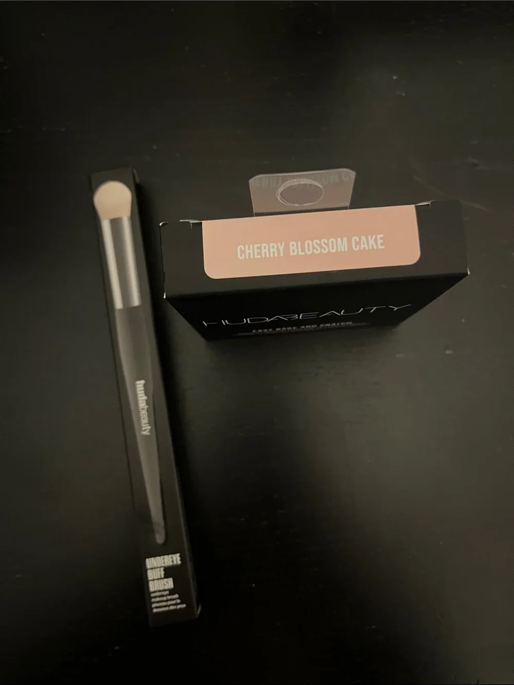 HUDA BEAUTY Cherry Blossom Cake Easy Bake Setting Powder & Undereye Brush